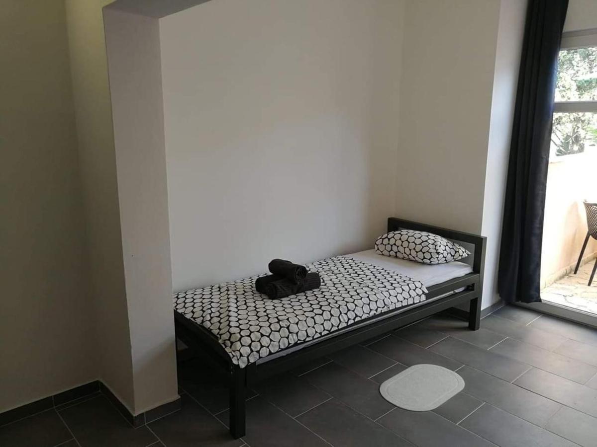Aurelia Apartments, Vir Exterior foto