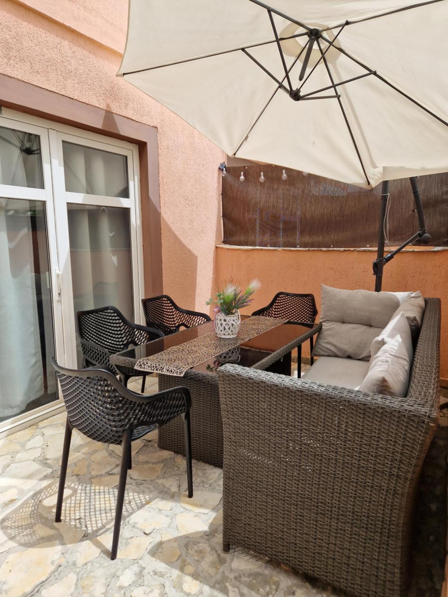 Aurelia Apartments, Vir Exterior foto