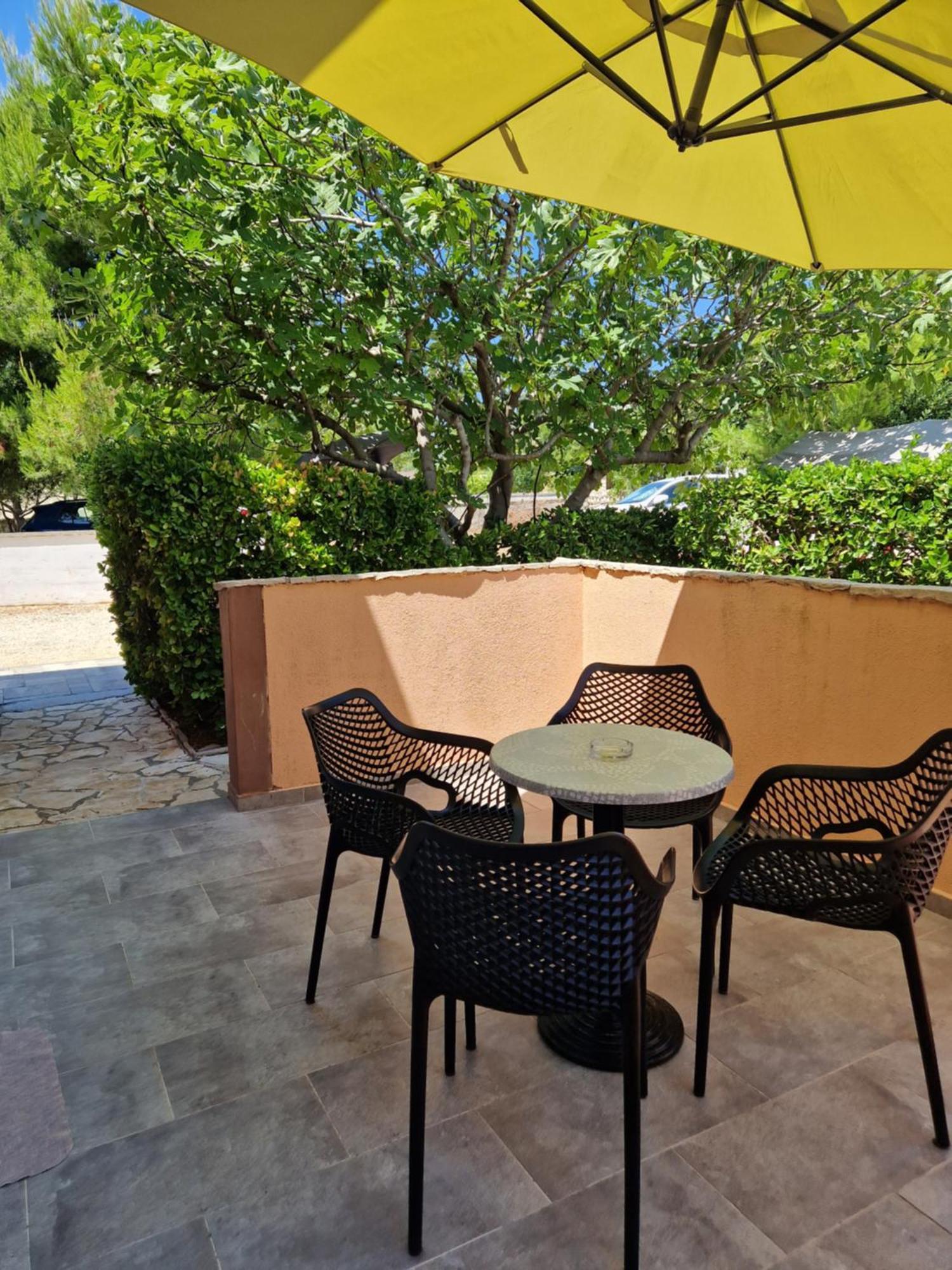 Aurelia Apartments, Vir Exterior foto